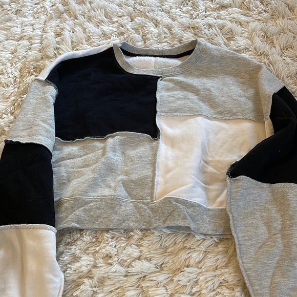 Garage crop top - Picture 1 of 2